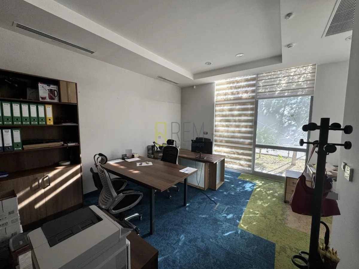 Sale, office space, 370m², Blok 9, Podgorica