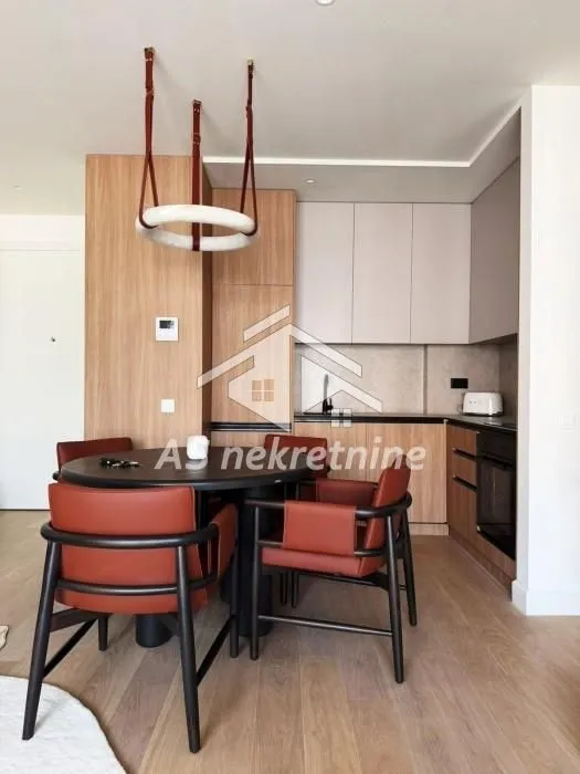 Izdavanje, trosoban stan, 78m², Novi Beograd Blok 64, Novi Beograd Sve Podlokacije