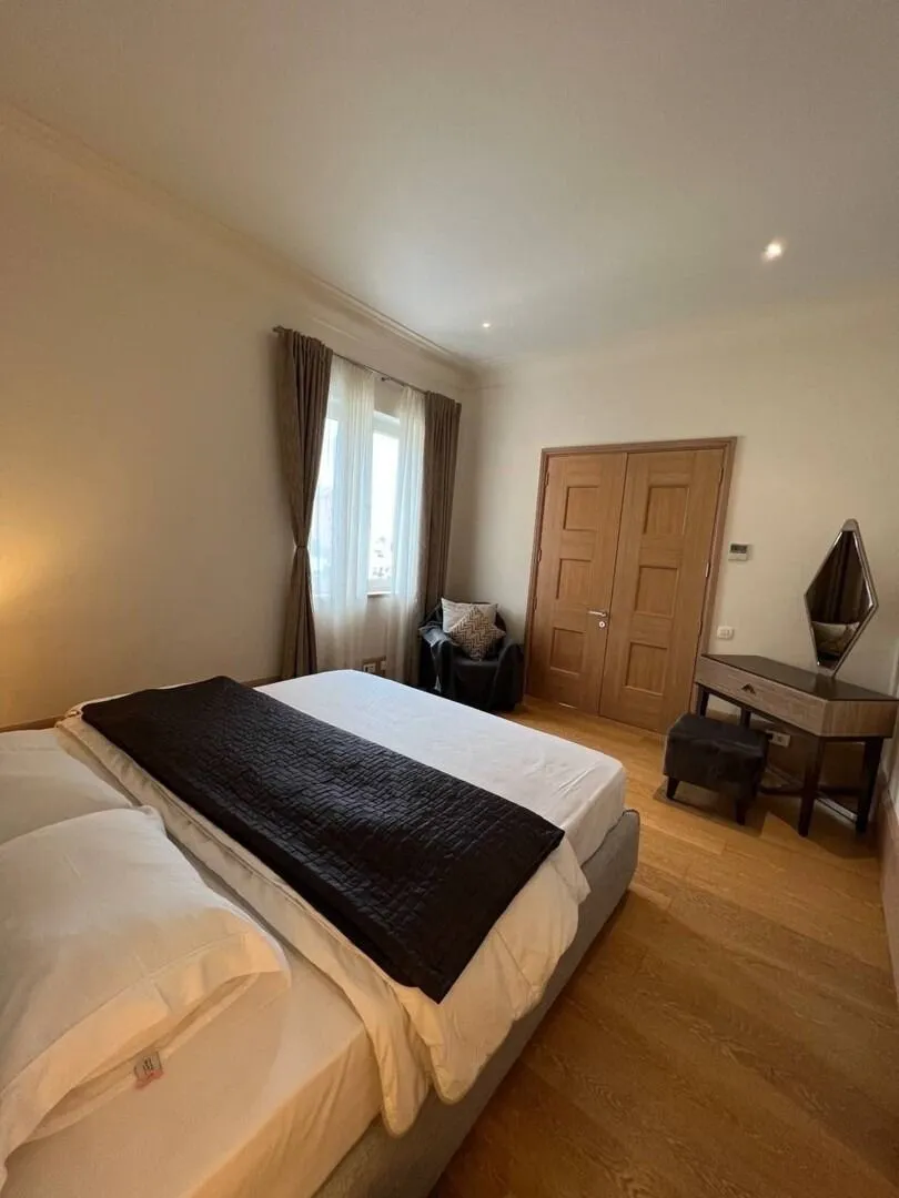 Prodaja, dvosoban stan, 131m², Porto Montenegro, Tivat