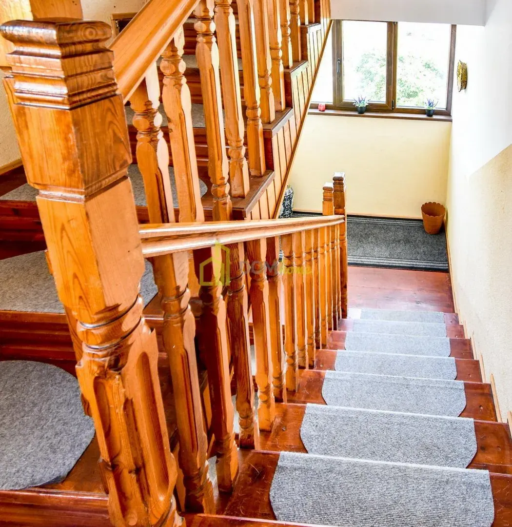 Sale, house, 370m², Tološi, Podgorica