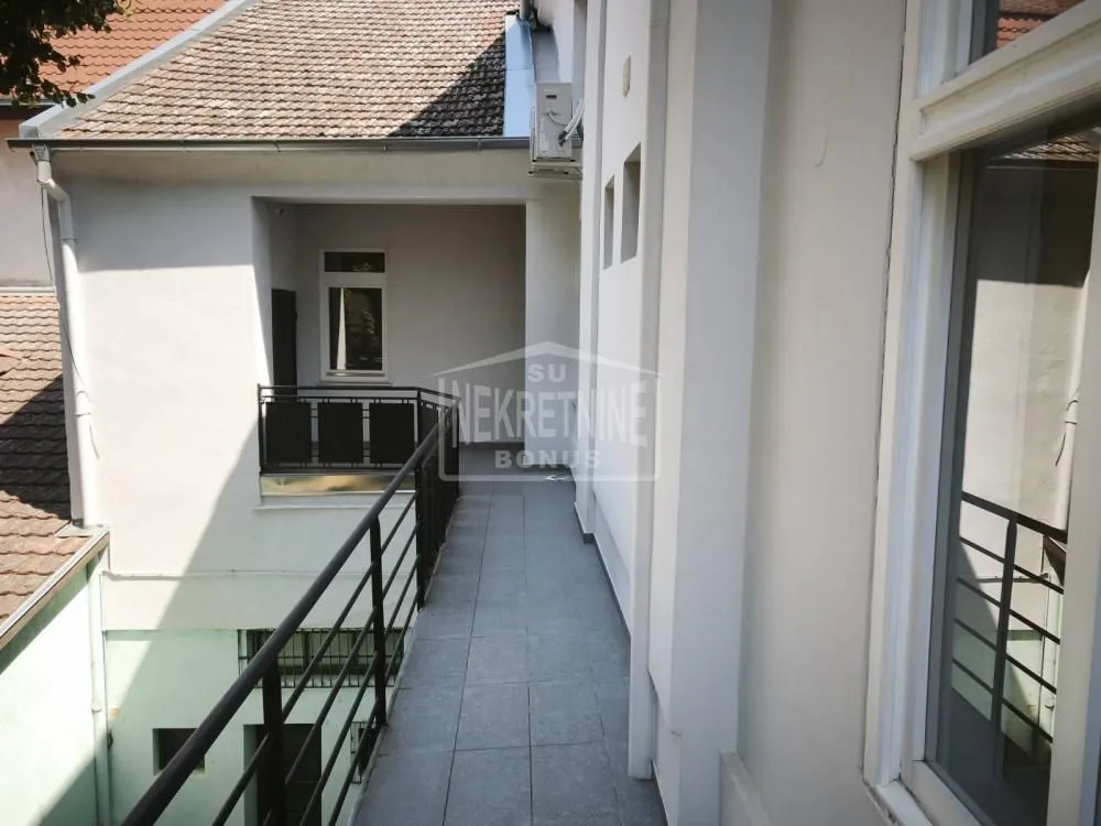 Rent, office space, 105m², Centar, Subotica