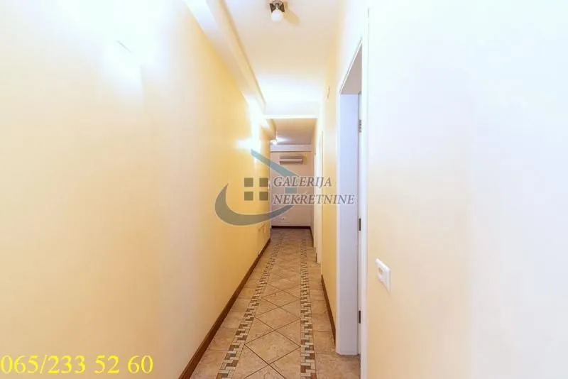 Sale, apartment, 375m², Voždovac Sve Podlokacije, Beograd