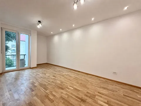 Sale, two bedroom apartment, 45m², Savski Venac, Beograd - image 8