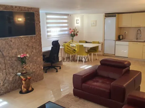 Rent, one bedroom apartment, 80m², Tuški Put, Podgorica - image 7