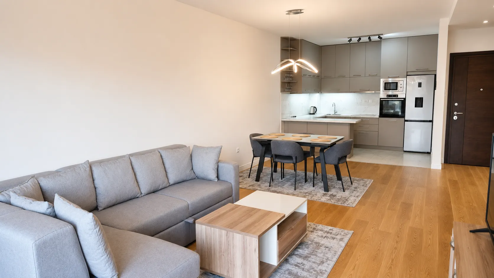 Prodaja, jednosoban stan, 63m², Preko Morače, Podgorica