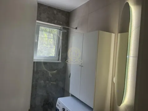 Rent, three bedroom apartment, 61m², Stari Grad, Beograd - image 9