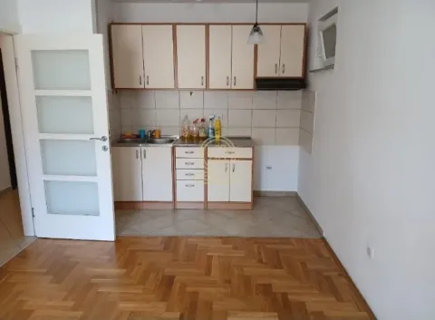Izdavanje, dvosoban stan, 36m², Detelinara, Novi Sad Sve Podlokacije - image 4