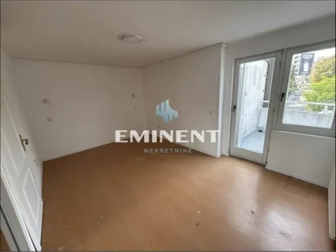 Izdavanje, stan, 176m², Autokomanda, Voždovac Sve Podlokacije - image 8