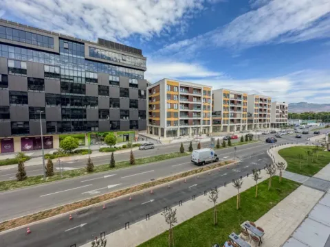 Prodaja, dvosoban stan, 68m², Central Point, Podgorica