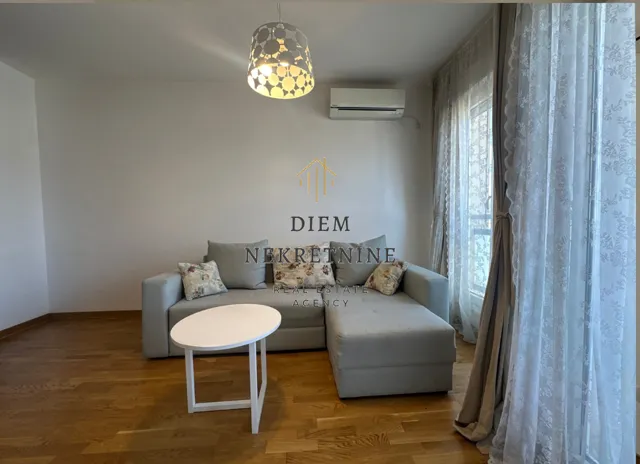 Izdavanje, garsonjera, 30m², City Kvart, Podgorica