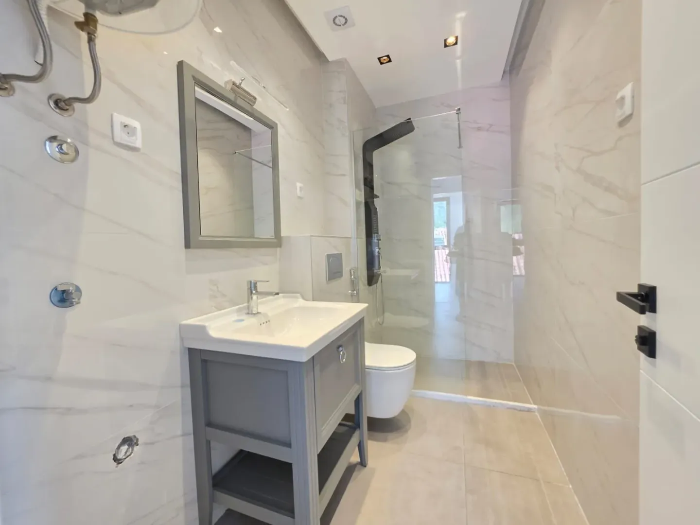 Prodaja, dvosoban stan, 46m², Budva, Crna Gora