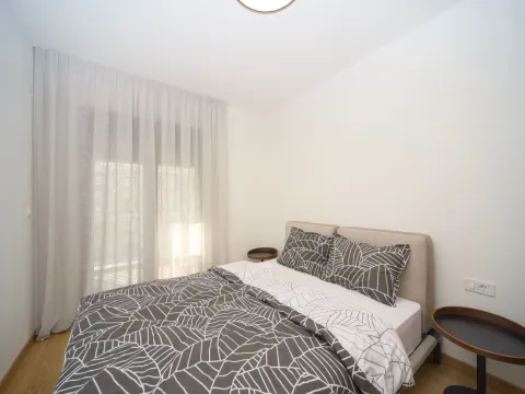 Izdavanje, jednosoban stan, 46m², New City, Podgorica - image 4