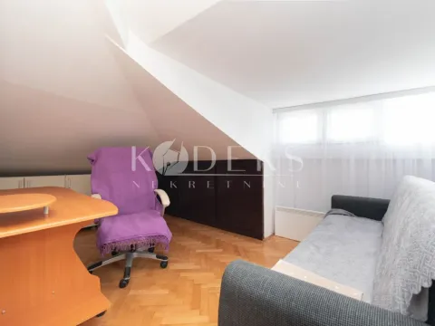 Izdavanje, trosoban stan, 56m², Centar, Podgorica - image 5