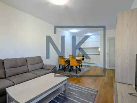 Izdavanje, dvosoban stan, 69m², Central Point, Podgorica - image 2