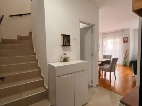 Prodaja, stan, 100m², Novo naselje, Novi Sad - image 6