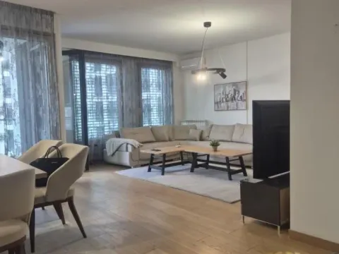 Izdavanje, trosoban stan, 108m², Novi Beograd Blok 65, Novi Beograd Sve Podlokacije - image 9