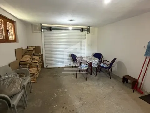 Prodaja, kuća, 187m², Zlatica, Podgorica - image 8