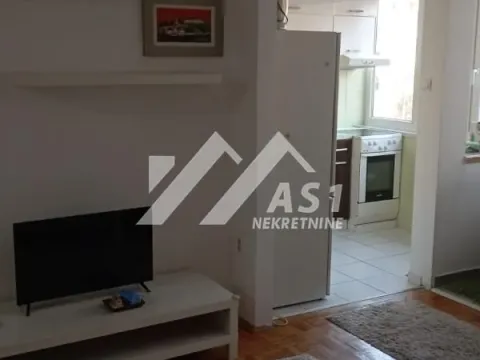 Izdavanje, stan, 63m², Bulevar Oslobodjenja, Novi Sad Sve Podlokacije - image 1