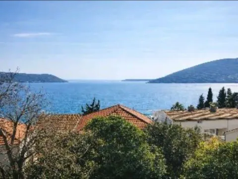 Sale, two bedroom apartment, 92m², Centar, Herceg Novi - image 2