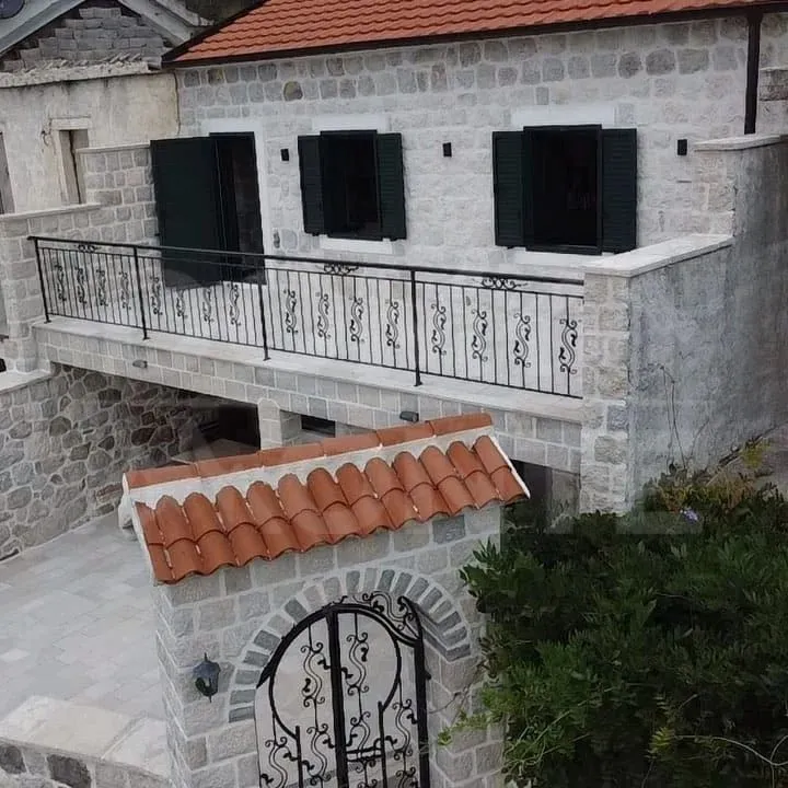 Rent, house, 80m², Tivat, Crna Gora