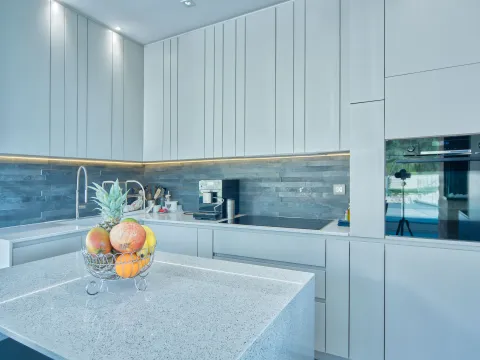 Rent, house, 749m², Crvena Glavica, Budva - image 4