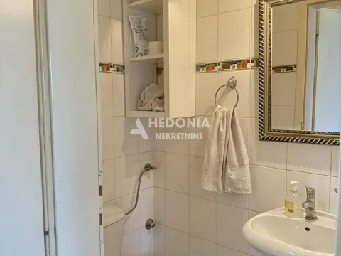 Sale, two bedroom apartment, 66m², Stari Grad, Beograd - image 11