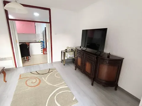 Izdavanje, dvosoban stan, 67m², Centar, Bar - image 2