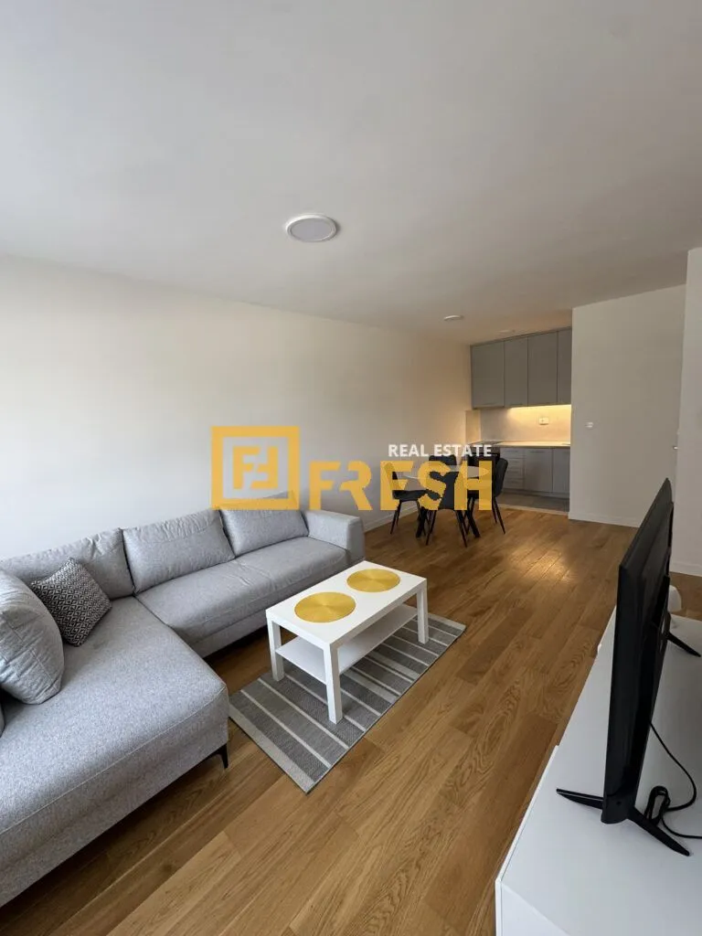 Izdavanje, jednosoban stan, 49m², City Kvart, Podgorica