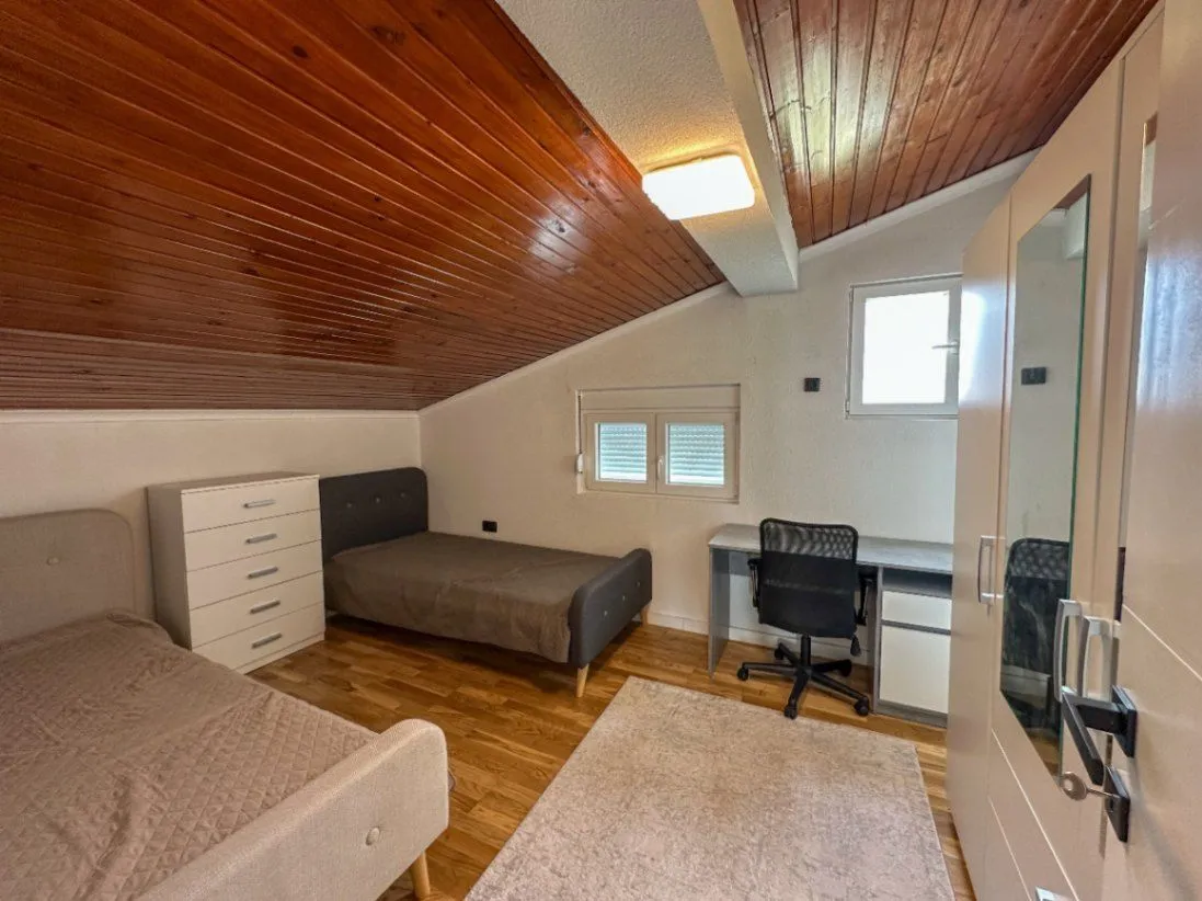 Rent, two bedroom apartment, 106m², Stari Aerodrom, Podgorica