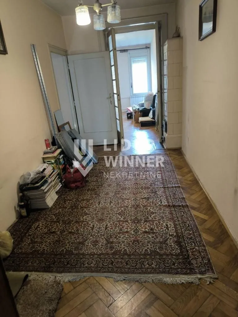 Sale, three bedroom apartment, 77m², Stari Grad, Beograd