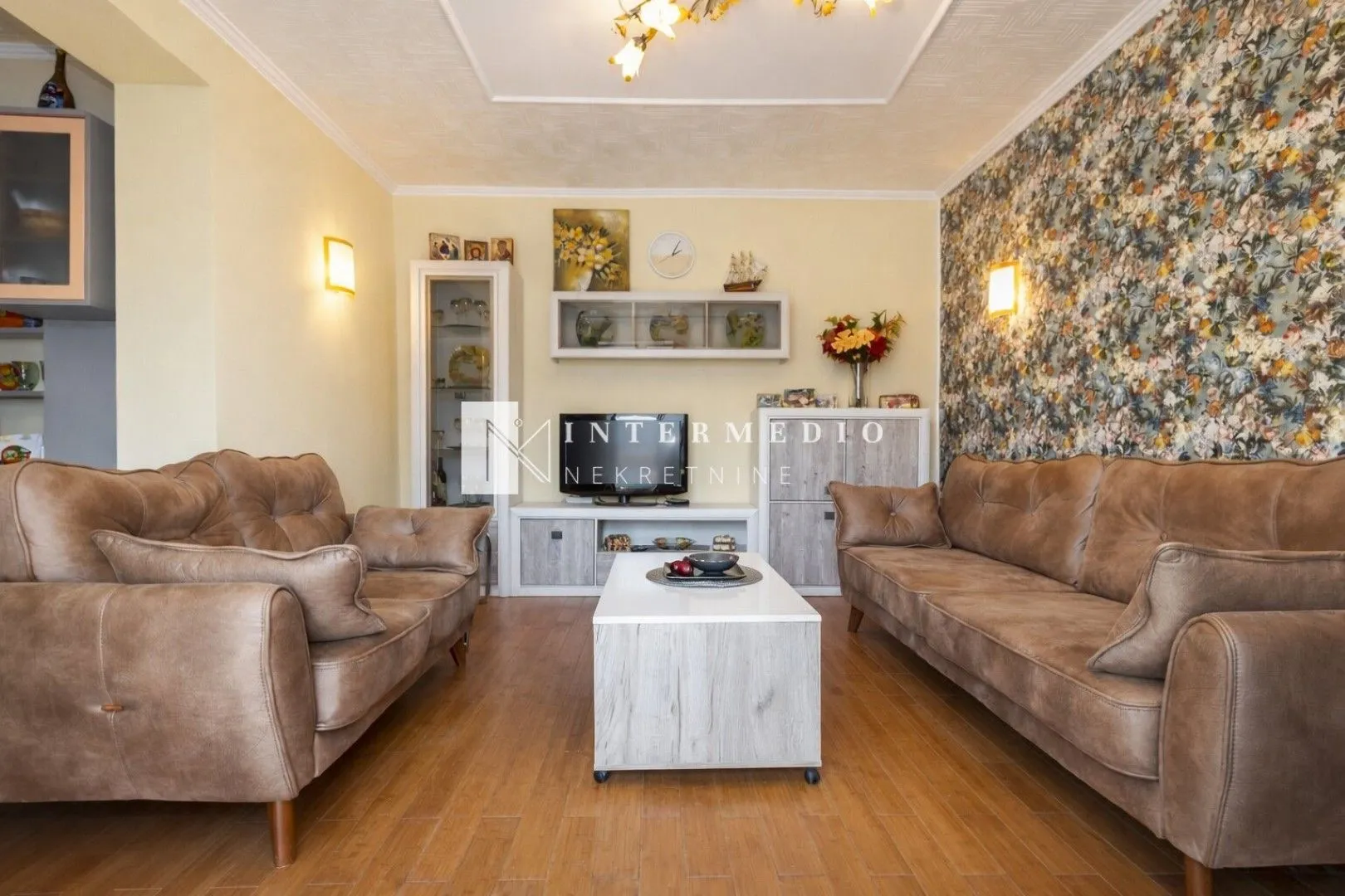 Prodaja, jednosoban stan, 60m², Centar, Herceg Novi