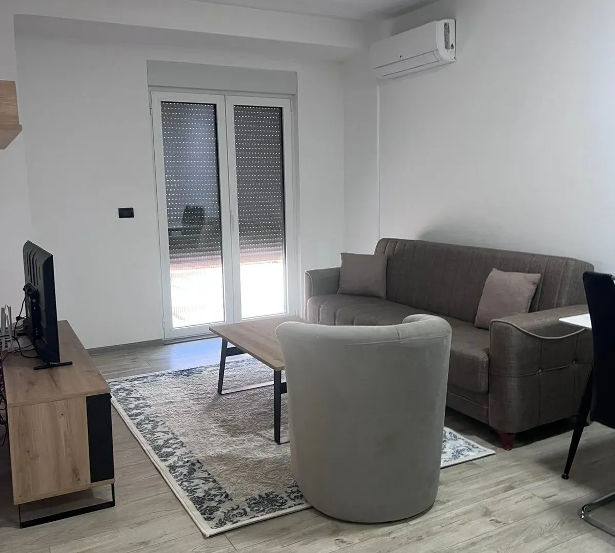 Rent, one bedroom apartment, 55m², Bjeliši, Bar
