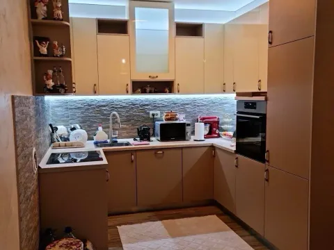 Izdavanje, kuća, 150m², Grbe, Danilovgrad - image 5