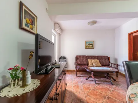 Prodaja, kuća, 400m², Dobrota, Kotor - image 8