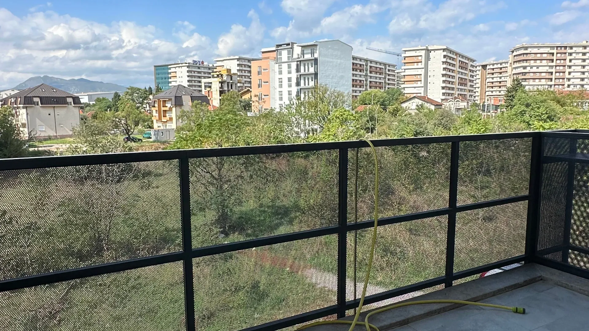 Izdavanje, jednosoban stan, 53m², 1 maj, Podgorica