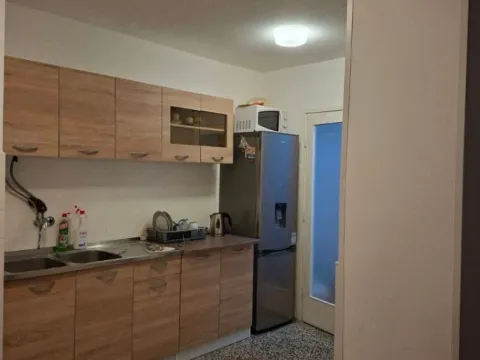 Izdavanje, dvosoban stan, 60m², Dobrota, Kotor - image 12