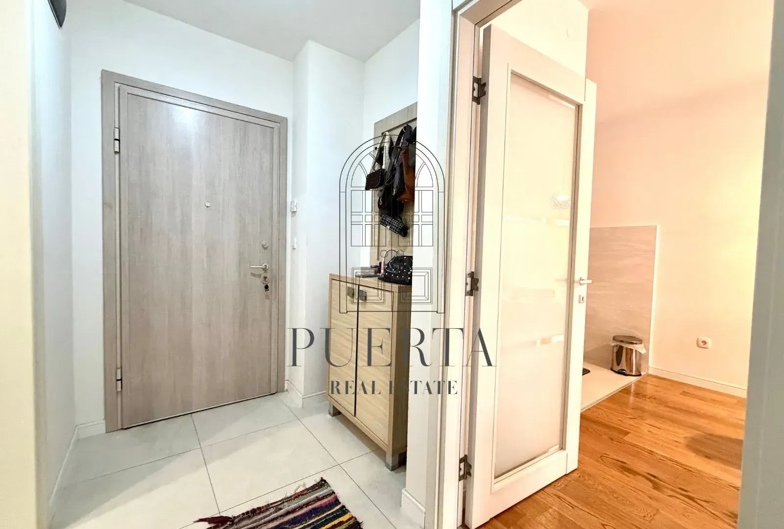Rent, one bedroom apartment, 49m², Central Point, Podgorica