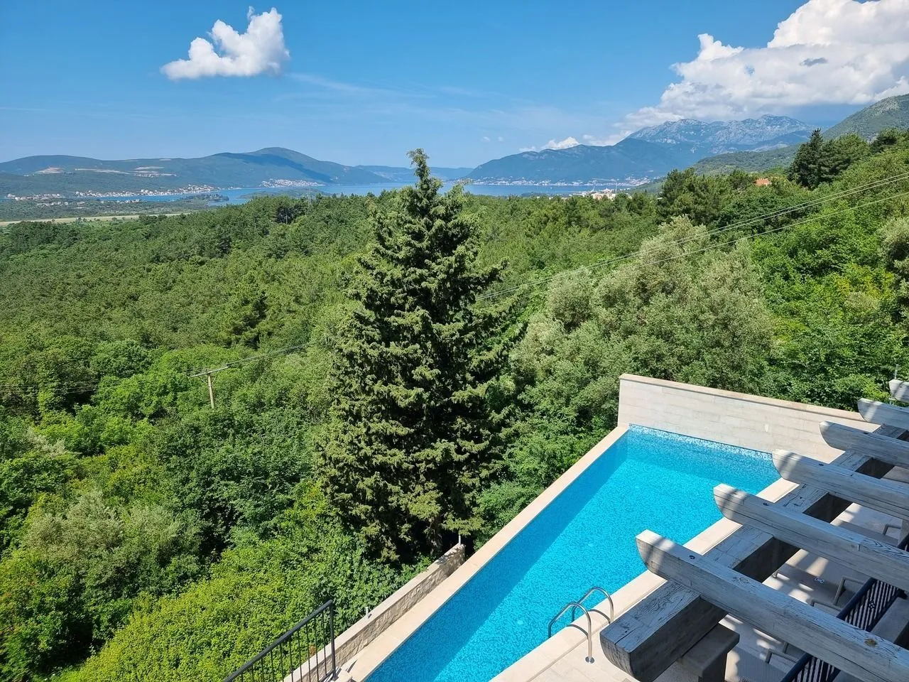 Prodaja, dvosoban stan, 101m², Kavač, Kotor