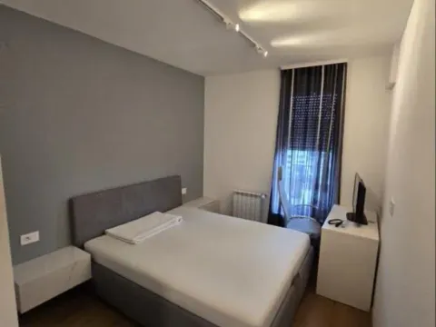 Izdavanje, jednosoban stan, 43m², Bulevar Evrope, Novi Sad Sve Podlokacije - image 7