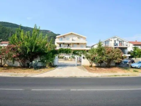 Prodaja, dvosoban stan, 72m², Đenovići, Herceg Novi - image 3