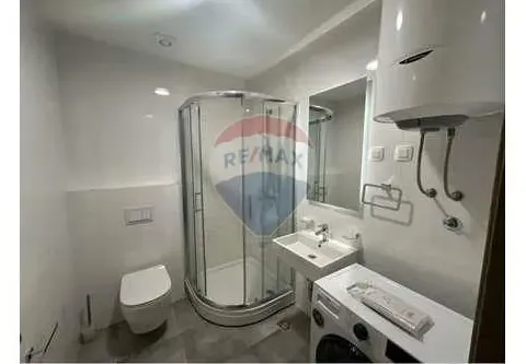 Izdavanje, trosoban stan, 110m², Master Kvart, Podgorica - image 5