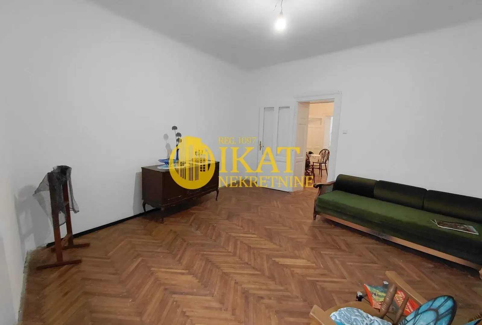 Prodaja, dvosoban stan, 87m², Stari Grad, Beograd