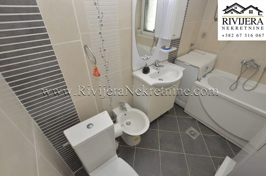 Prodaja, trosoban stan, 94m², Topla, Herceg Novi