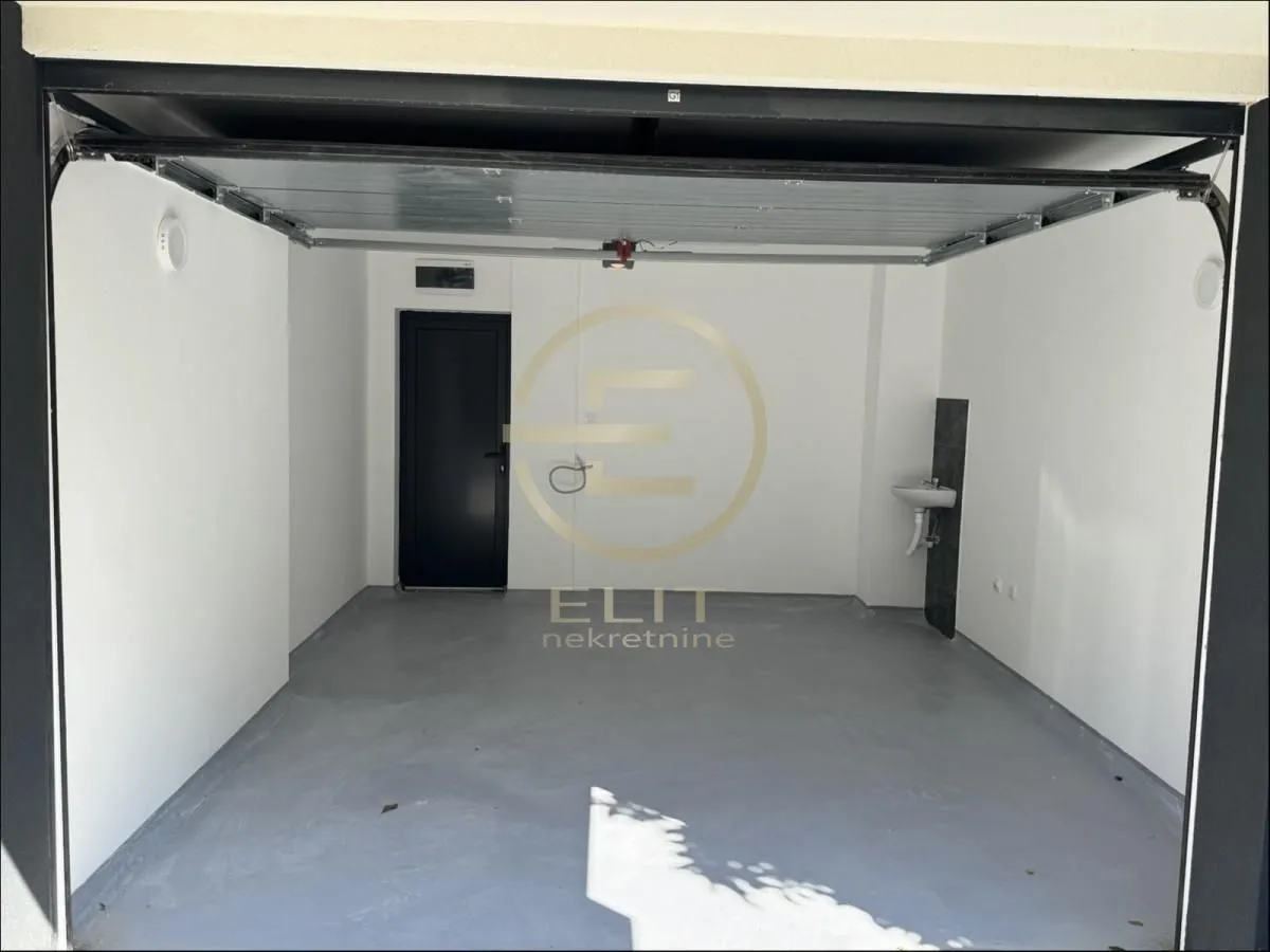 Prodaja, stan, 136m², Bulevar Evrope, Novi Sad Sve Podlokacije