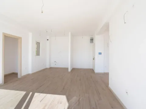 Prodaja, stan, 66m², Tivat, Crna Gora - image 12