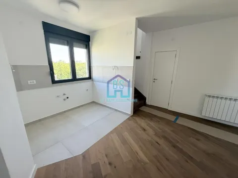 Prodaja, četvorosoban stan, 96m², Grbavica, Novi Sad Sve Podlokacije - image 3