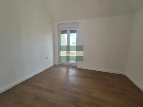 Prodaja, trosoban stan, 79m², Erdoglija, Kragujevac - image 22