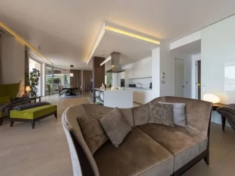 Prodaja, četvorosoban stan, 645m², Budva, Crna Gora - image 8