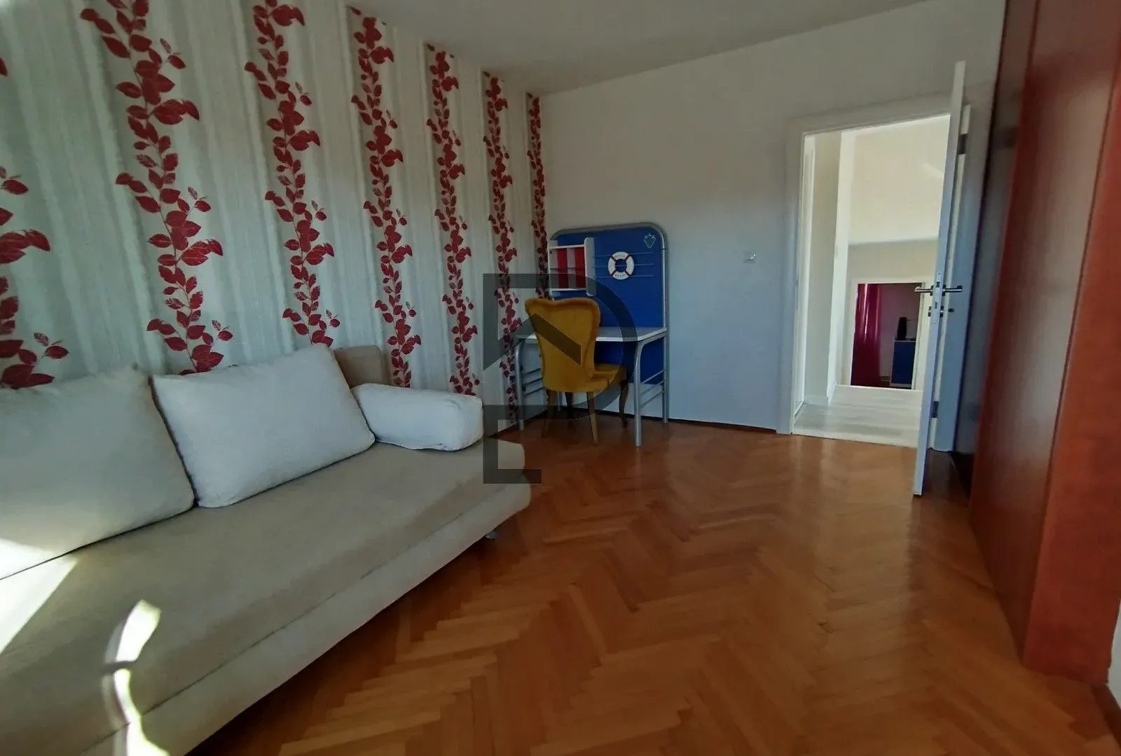Rent, apartment, 330m², Tološi, Podgorica