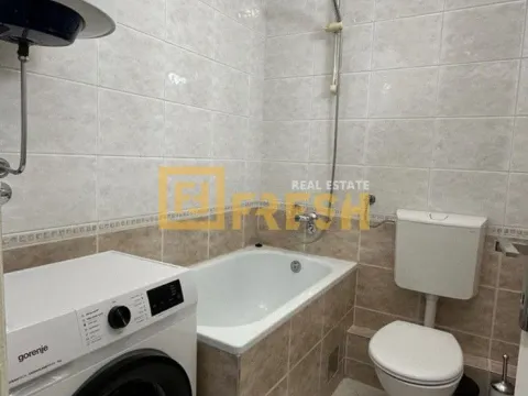 Rent, one bedroom apartment, 37m², Tološi, Podgorica - image 8